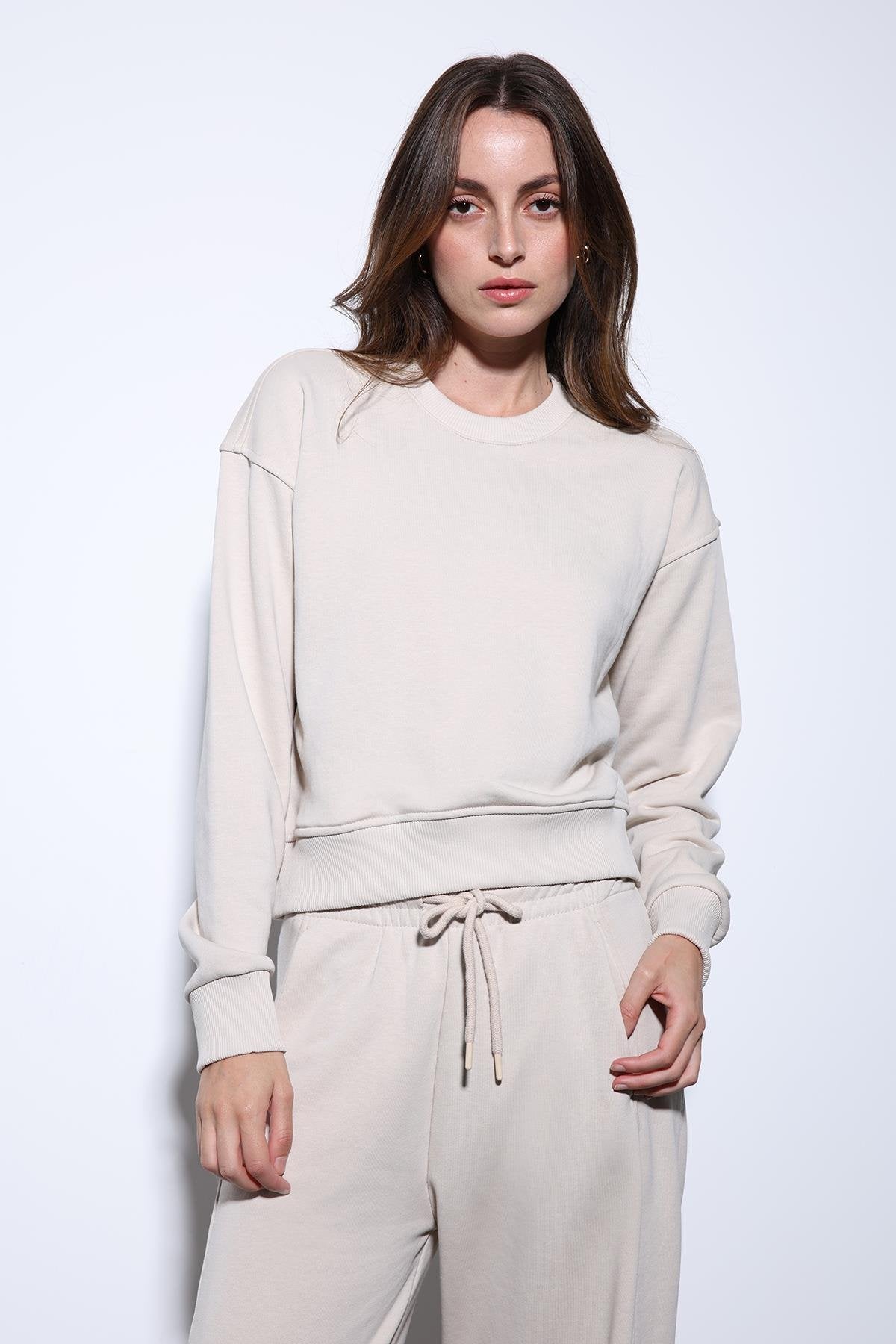 Antioch-Antioch Bej Basic Kadın Sweatshirt-Sweatshirt-3-roqelvaxirum.shop