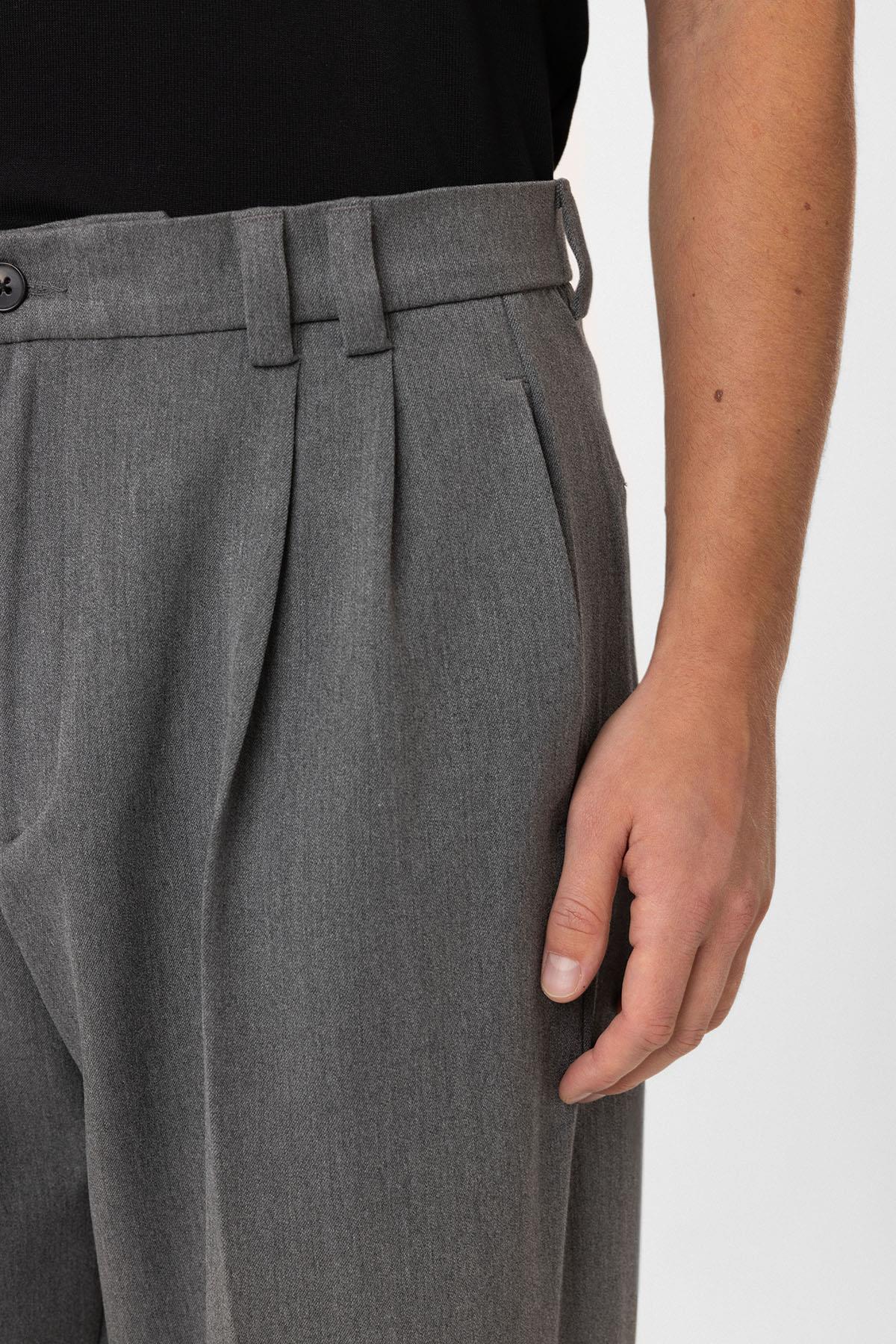 Antioch-Gri Yüksel Bel Relax Fit Pileli Erkek Pantolon-Kumaş Pantolon-4-roqelvaxirum.shop