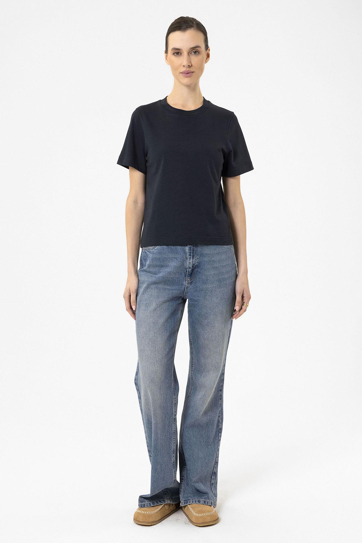 Antioch-Lacivert Kadın Bisiklet Yaka Basic T Shirt-T-Shirts-2-roqelvaxirum.shop