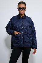Antioch-Lacivert Kontrast Yaka Desenli Mont-Mont-4-roqelvaxirum.shop