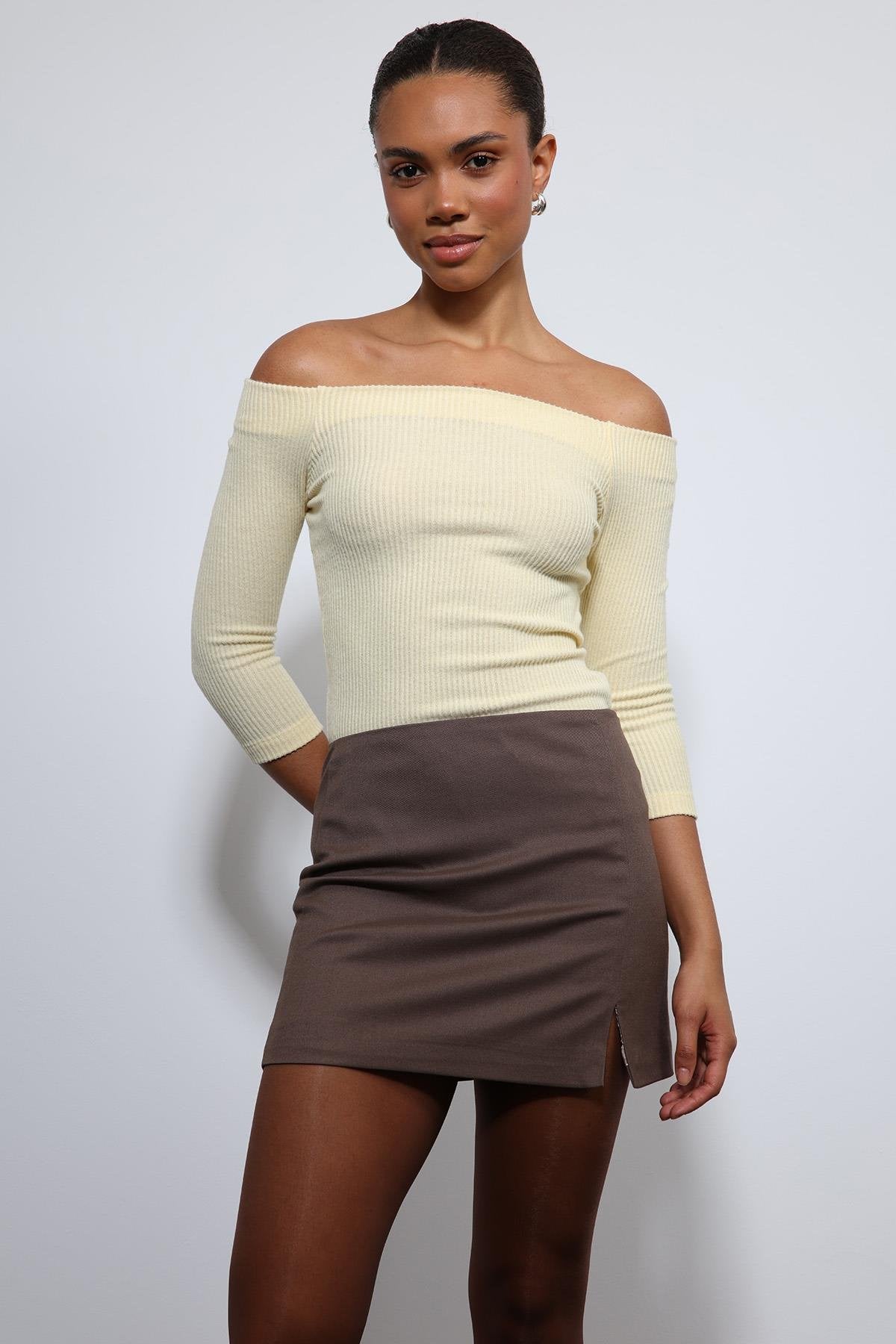 Antioch-Sarı Açık Omuz Detaylı Top-Top-3-roqelvaxirum.shop