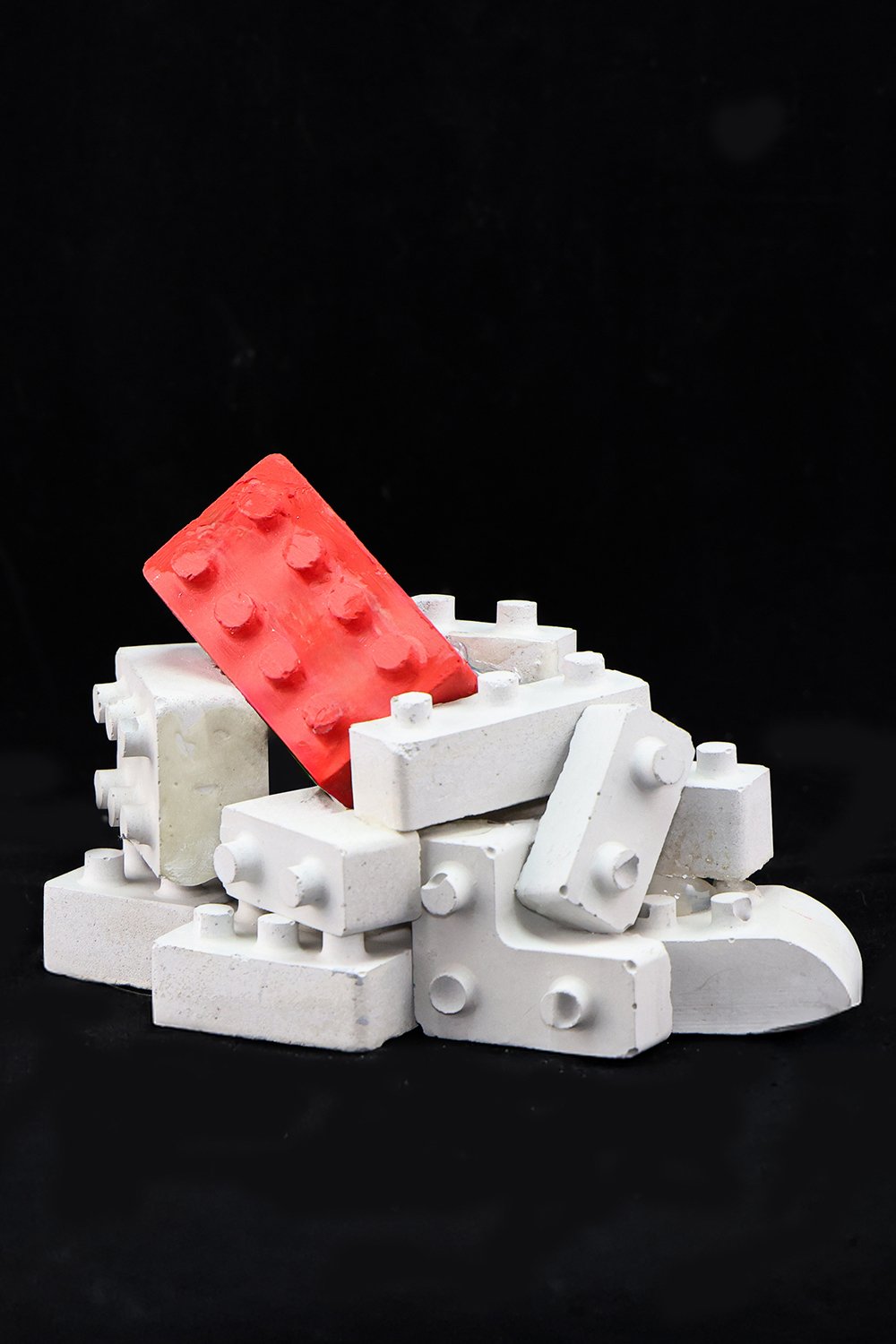 Arete Design by Egemen Umut Şen-Lego Beton Heykel-Heykel-2-roqelvaxirum.shop
