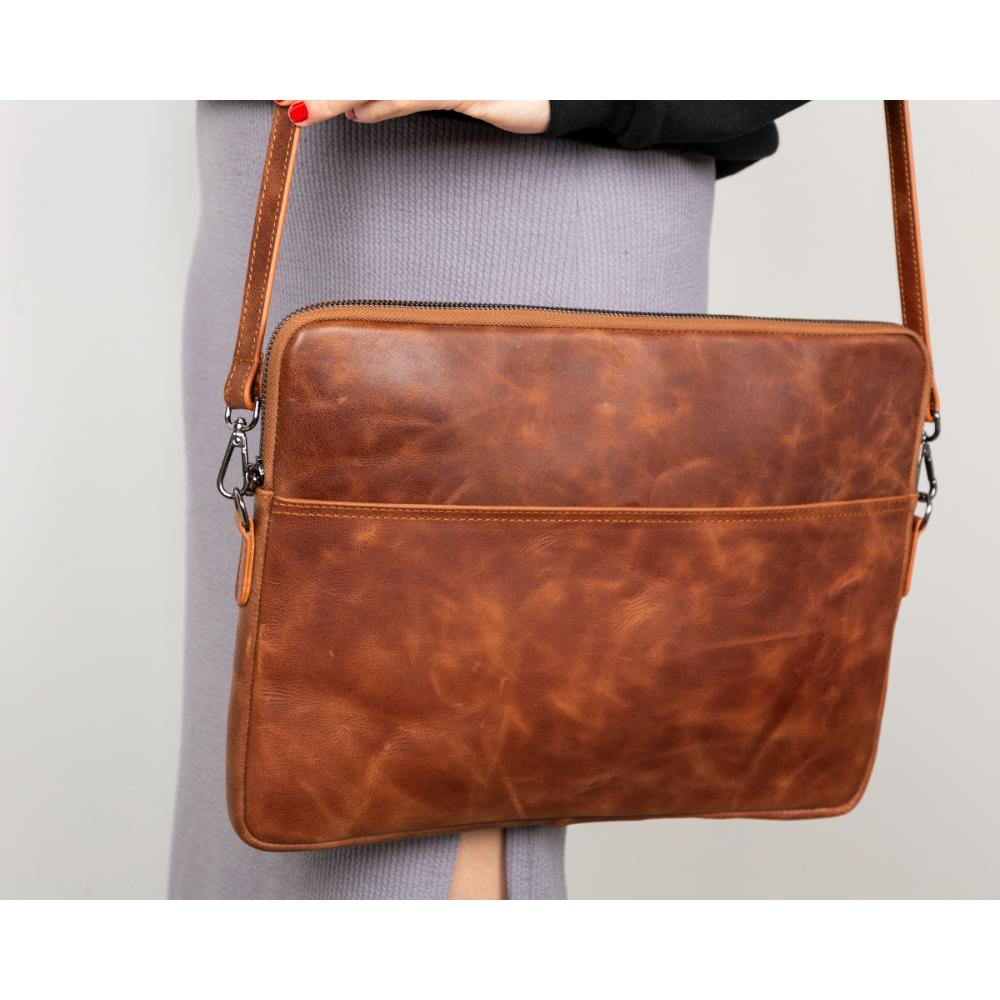 Bloominbag-Bloom Sleeve Leeds 14" Cognac Brown Hakiki Deri Laptop & Tablet Kılıfı-3-roqelvaxirum.shop