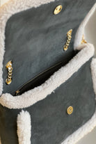 Bloomsbury-Les Alpes Antrasit Shearling Süet Çanta-El Çantası-3-roqelvaxirum.shop