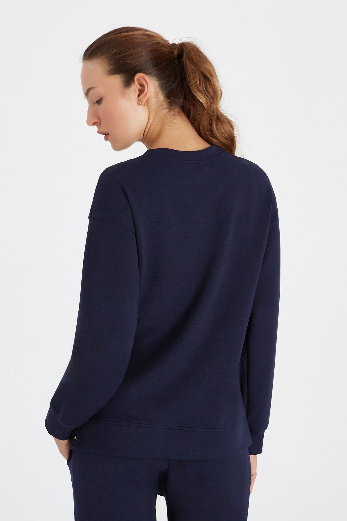 Boboist-Boboist Ellie Sweatshirt Elle çıtçıt Detaylı Sweatshirt-Sweatshirt-2-roqelvaxirum.shop