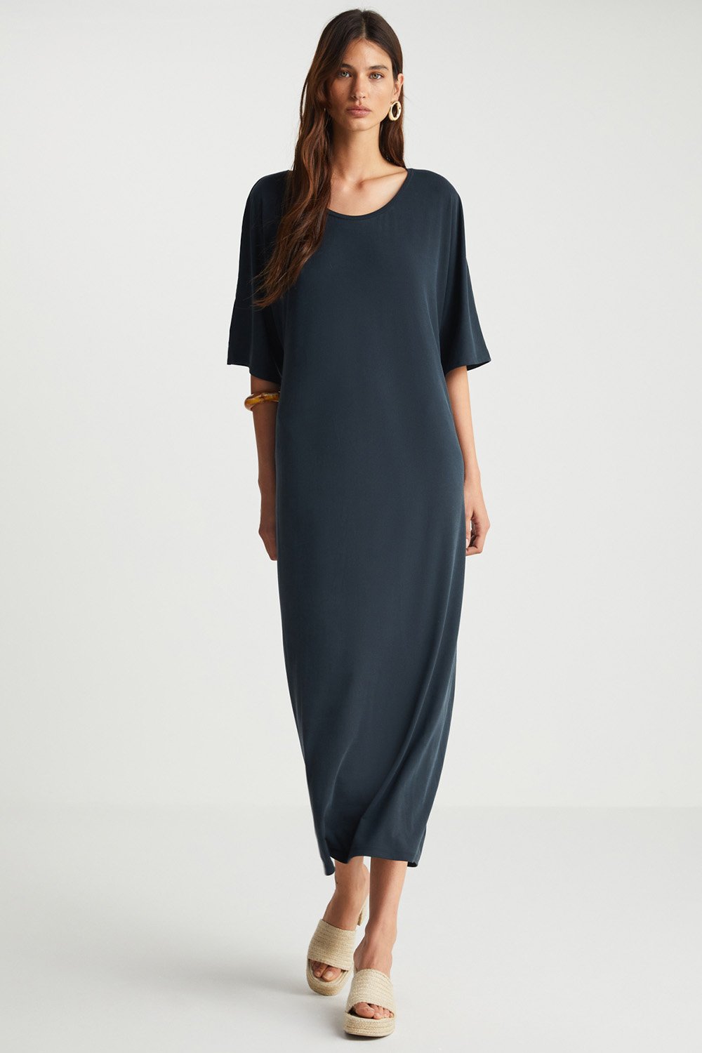 Boneqa Barcelona-Arka Detaylı Siyah Cupro Elbise-Elbise-2-roqelvaxirum.shop