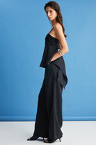 Boneqa Barcelona-Askılı Siyah Keten Bluz-Bluz-4-roqelvaxirum.shop