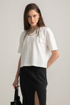 Boneqa Barcelona-Boneqa Logolu Beyaz Tişört-T-Shirts-1-roqelvaxirum.shop