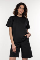 Boneqa Barcelona-Cep Detaylı Bermuda Şort-Şort-1-roqelvaxirum.shop