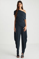 Boneqa Barcelona-Günlük Siyah Cupro Pantolon-Pantolon-1-roqelvaxirum.shop