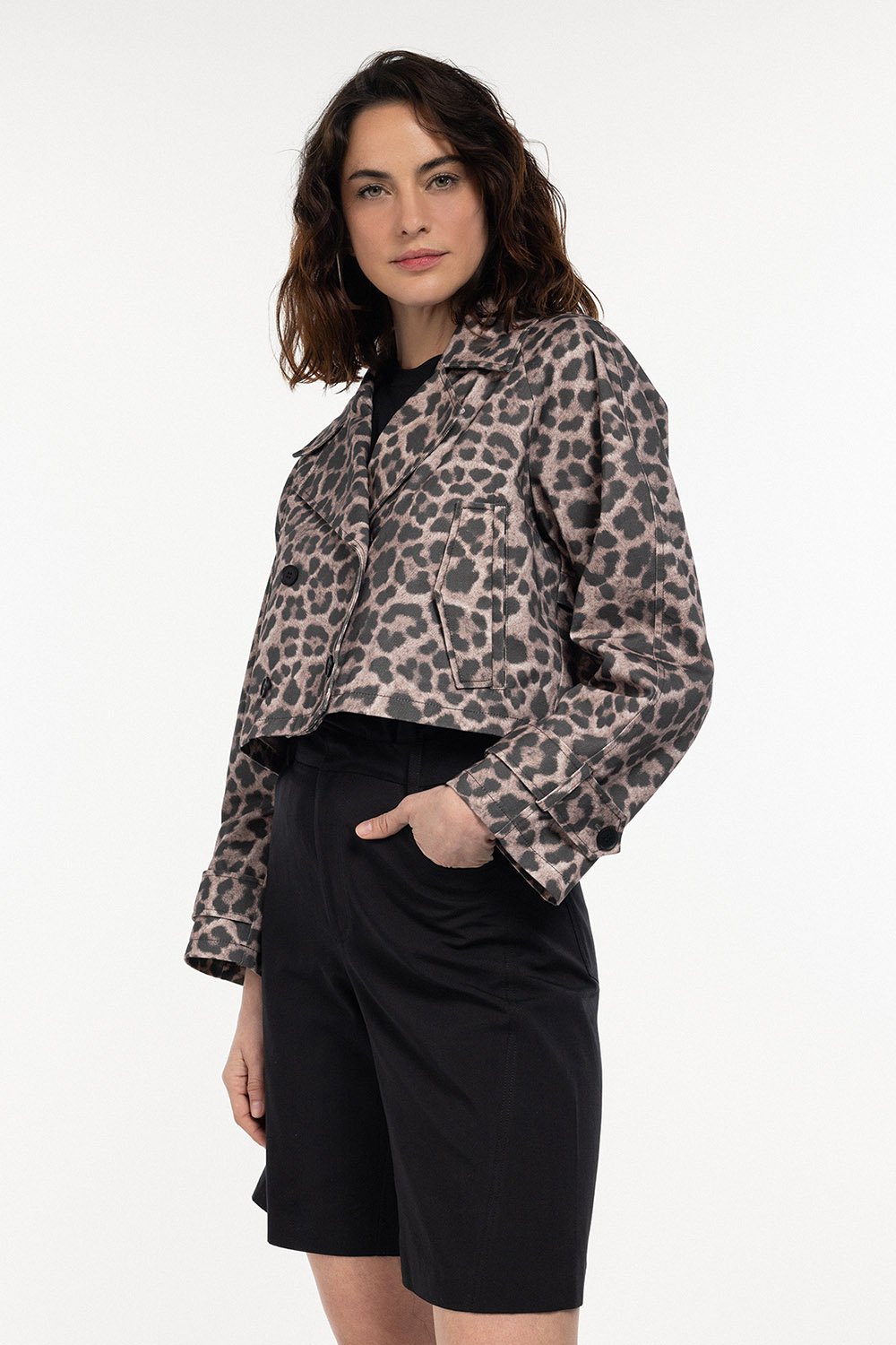 Boneqa Barcelona-Leopar Desenli Crop Ceket-Ceket-1-roqelvaxirum.shop