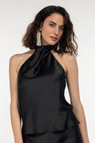 Boneqa Barcelona-Pileli Halter Yaka Siyah Bluz-Bluz-1-roqelvaxirum.shop