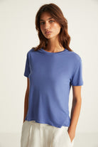 Boneqa Barcelona-Sırtı Açık Mavi Basic Tişört-T-Shirts-3-roqelvaxirum.shop