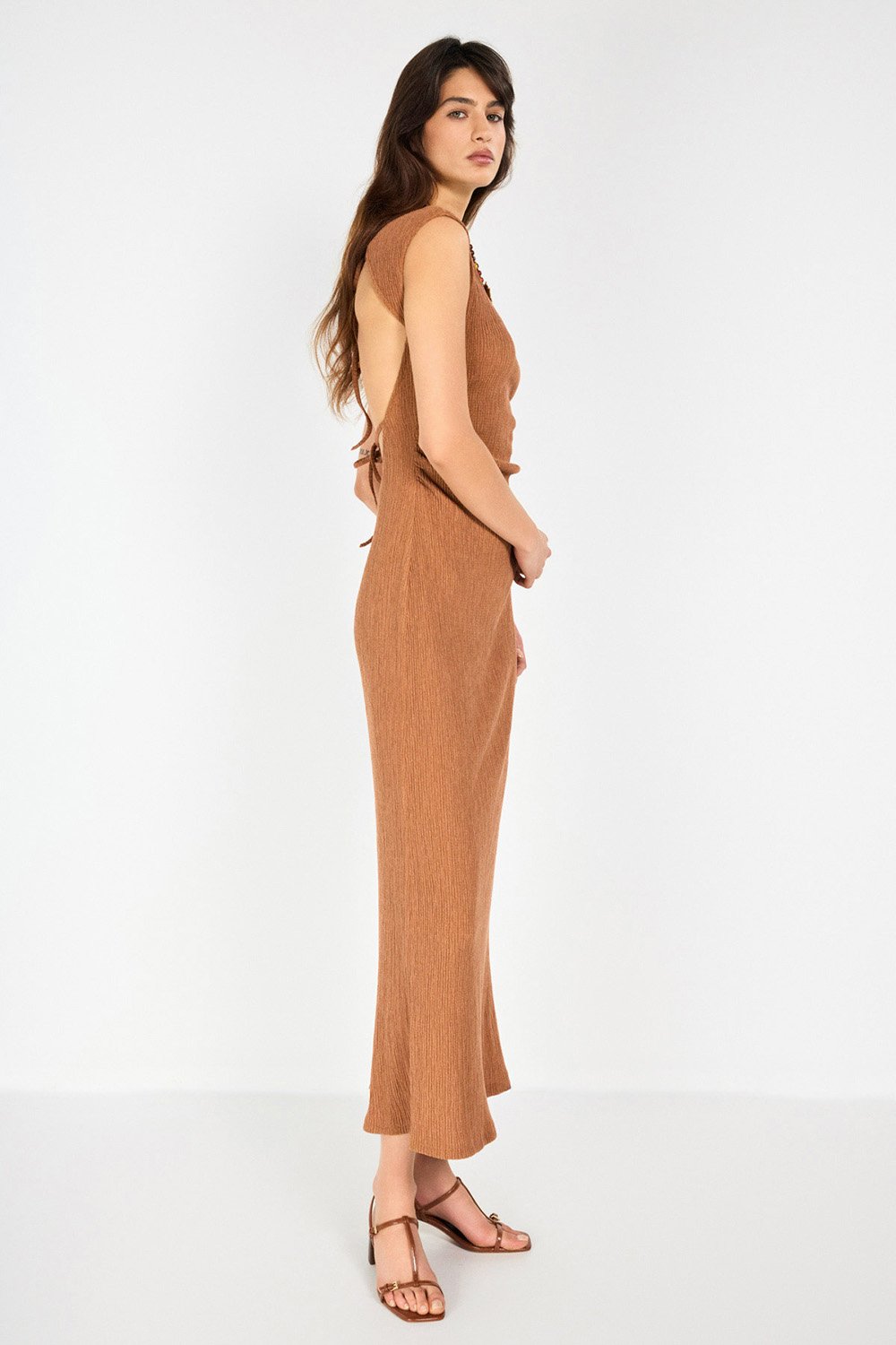 Boneqa Barcelona-Sırtı Açık Tarçın Maxi Elbise-Elbise-5-roqelvaxirum.shop