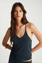 Boneqa Barcelona-Yarışçı Sırtlı Siyah Tişört-T-Shirts-6-roqelvaxirum.shop