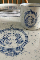 Büşra Mert Artworks-Royal Family/ Yengeç Kupa-Bardak-1-roqelvaxirum.shop