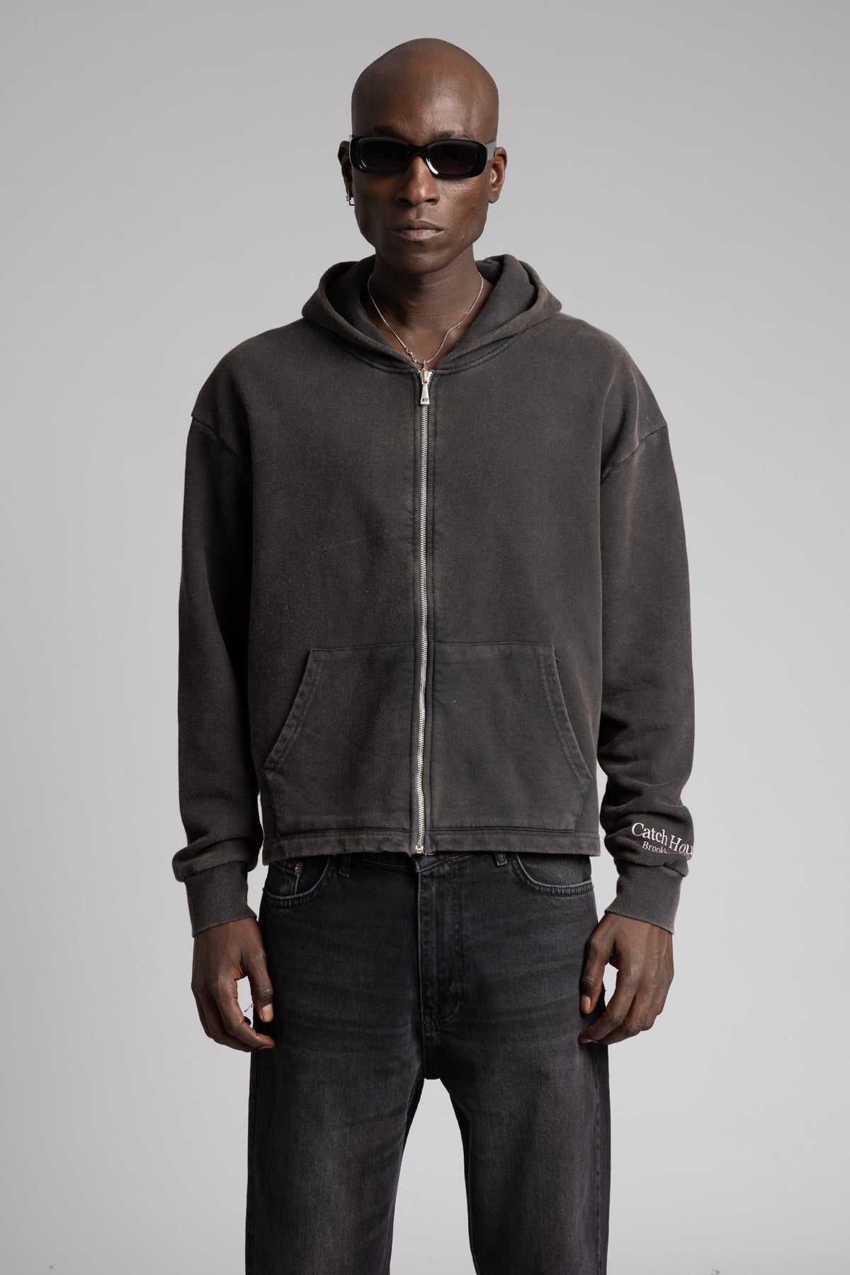 Catch-Baskılı Fermuarlı Sweatshirt-Sweatshirt-9-roqelvaxirum.shop