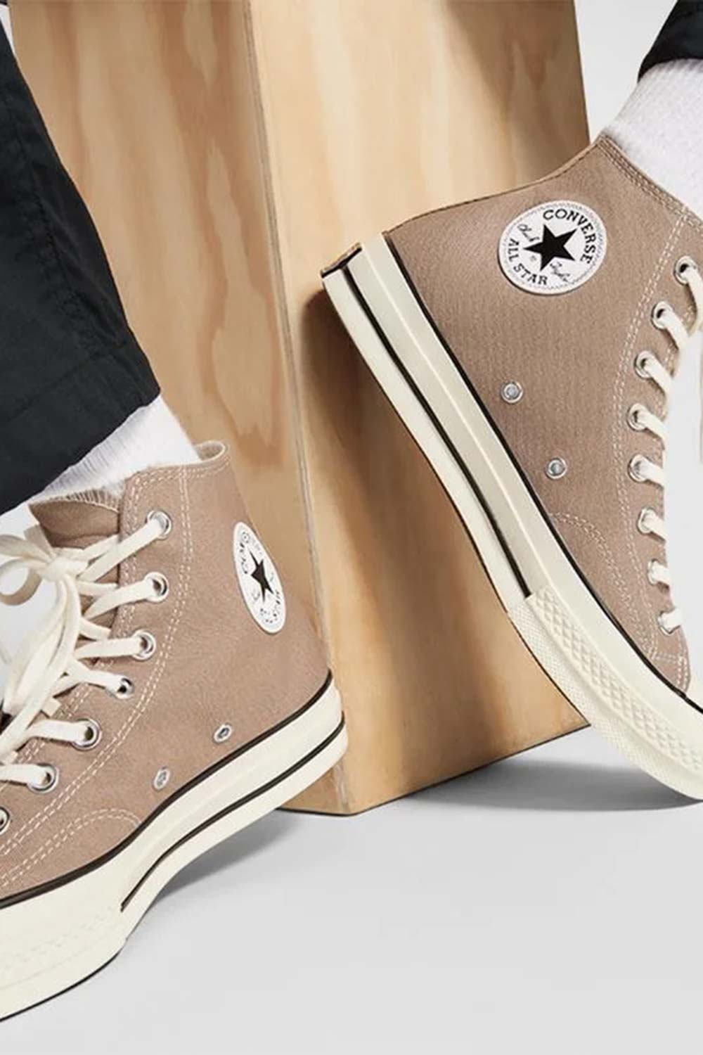 Converse-Chuck 70 Vintage Cargo/Egret/Black-Sneakers-2-roqelvaxirum.shop