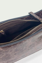 D’ylla Atelier-Ashley Crinkle Brown-El Çantası-4-roqelvaxirum.shop