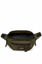 Eastpak-Doggy Bag Army Olive-Bel Çantası-1-roqelvaxirum.shop