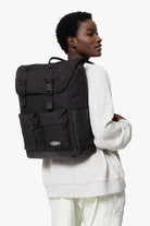 Eastpak-Icon Topload On Black-Sırt Çantası-10-roqelvaxirum.shop