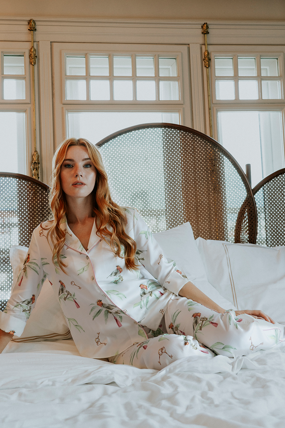 Elli2-White Blossom Birds-Pijama Takımı-2-roqelvaxirum.shop