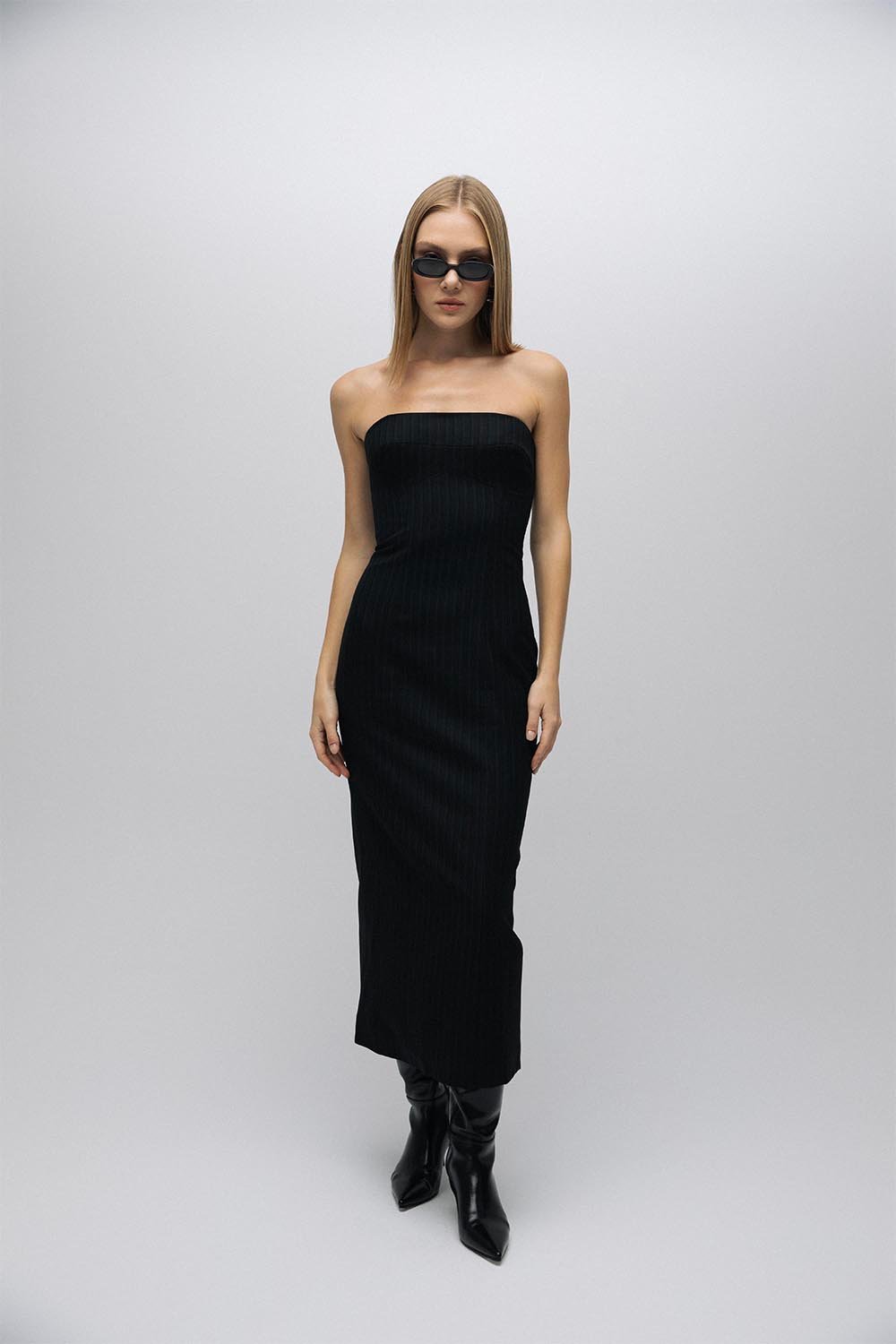 Esra Adıgüzel-Lioara - Yırtmaç Detaylı Straplez Midi Elbise-Elbise-1-roqelvaxirum.shop