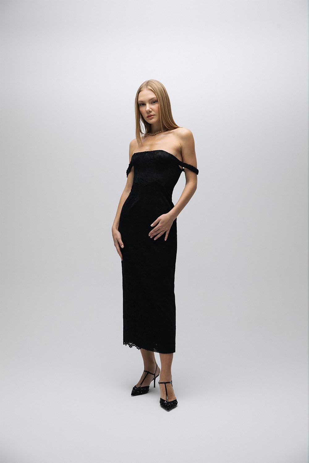 Esra Adıgüzel-Luce - Siyah Dantel Midi Elbise-Elbise-1-roqelvaxirum.shop