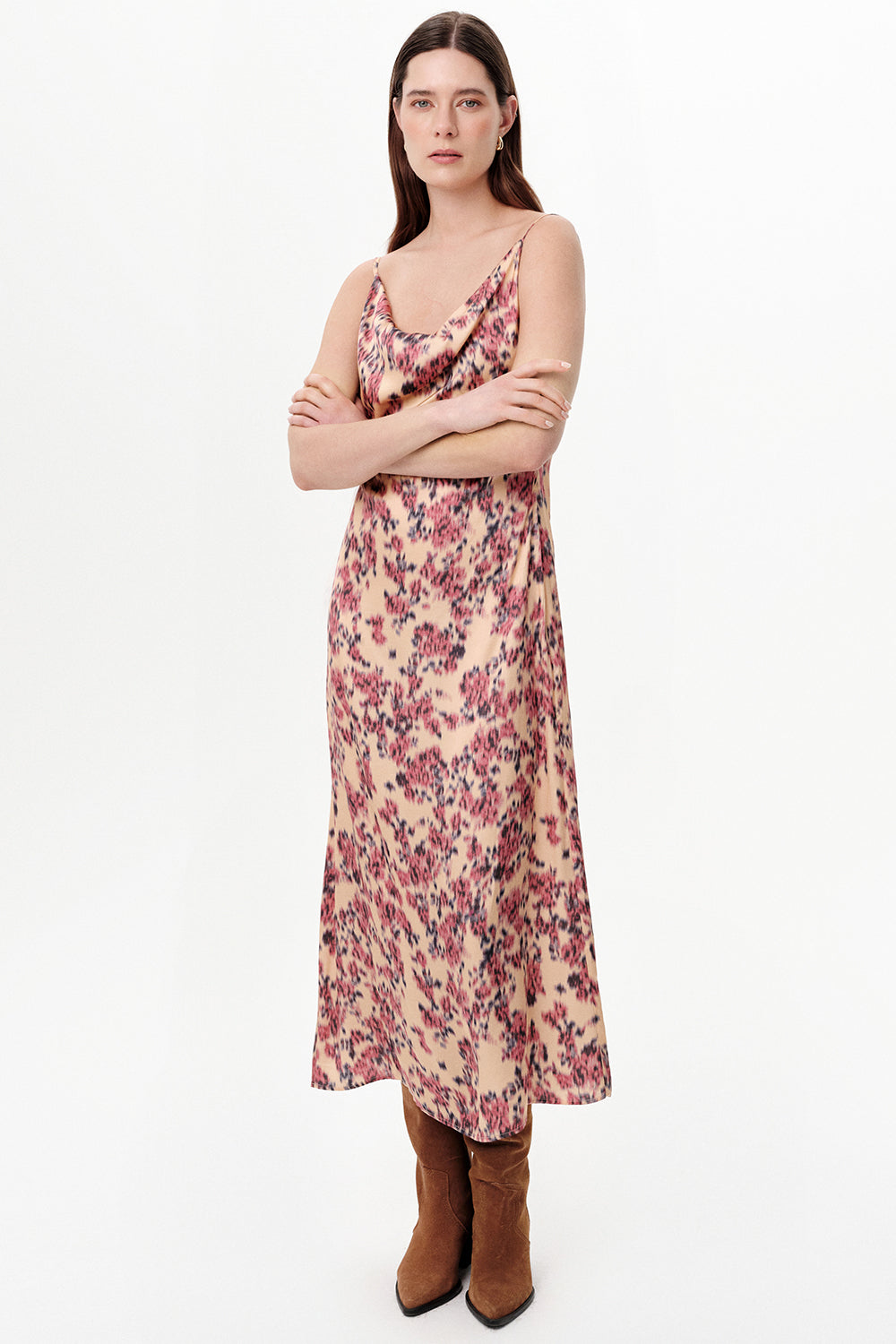 Exquise-Askılı Degaje Yaka Saten Yüzeyli Regular Midi Çok Renkli Elbise-Elbise-2-roqelvaxirum.shop