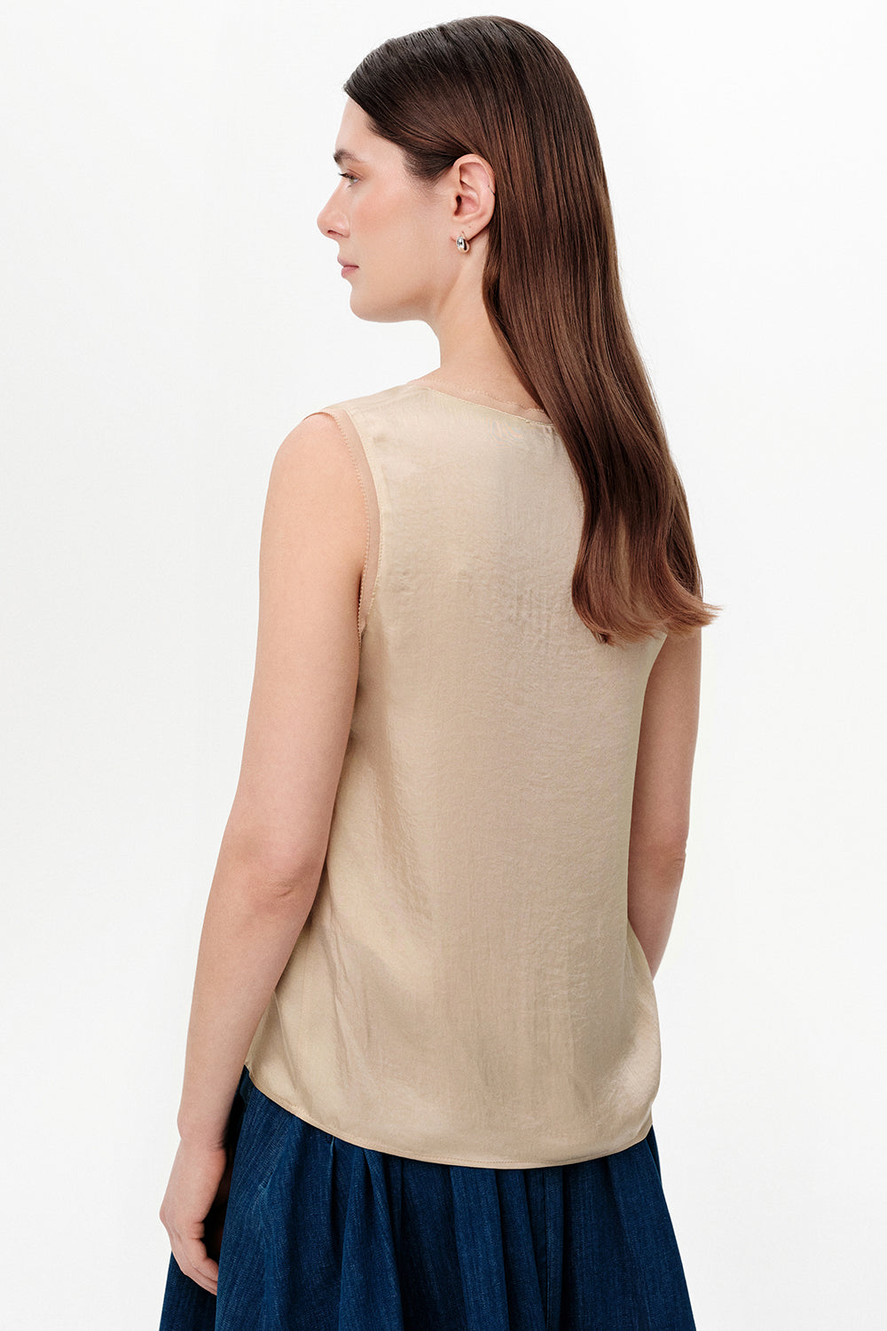 Exquise-Yuvarlak Yaka Saten Yüzeyli Ajurlu Regular Bluz – Bej-Bluz-4-roqelvaxirum.shop
