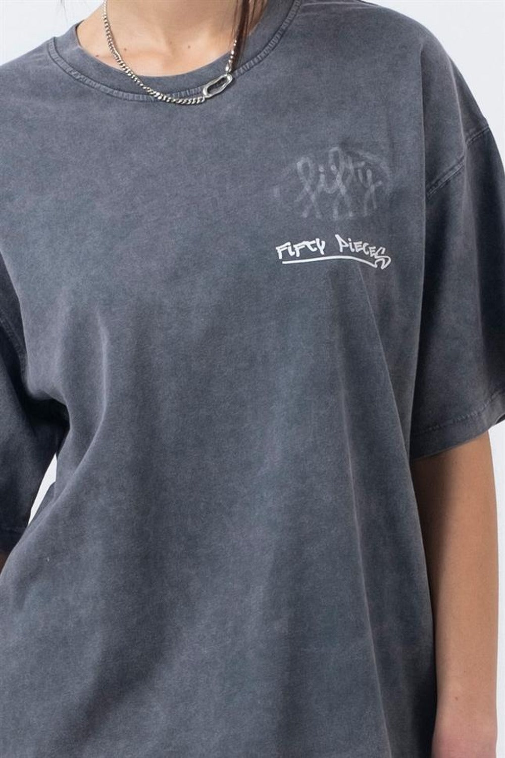 Fifty Pieces-Antrasit Oversize Asit Yıkamalı T-Shirt-T-Shirts-3-roqelvaxirum.shop