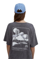 Fifty Pieces-Antrasit Sırt Baskılı Yıkamalı Oversize T-Shirt-T-Shirts-1-roqelvaxirum.shop