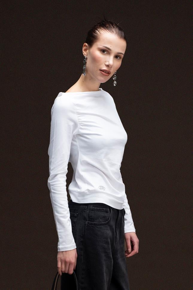 Fifty Pieces-Beyaz Kapüşonlu Uzun Kollu Bluz-T-Shirts-3-roqelvaxirum.shop
