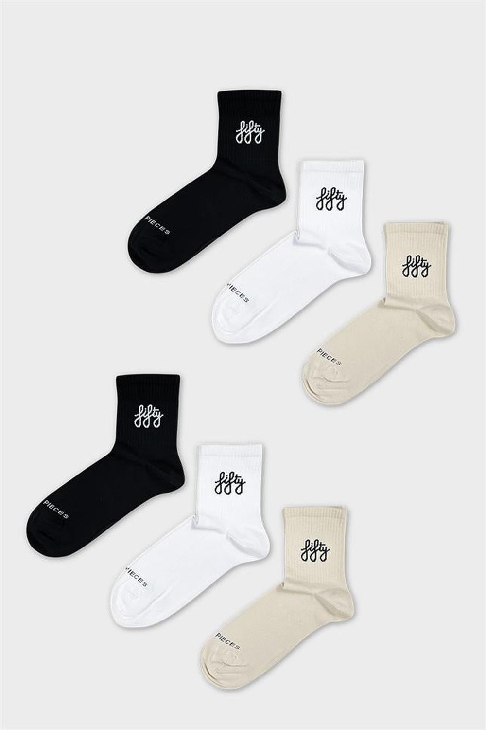 Fifty Pieces-Beyaz Kum Siyah 6'lı Favorite Kısa Çorap-Çorap-1-roqelvaxirum.shop