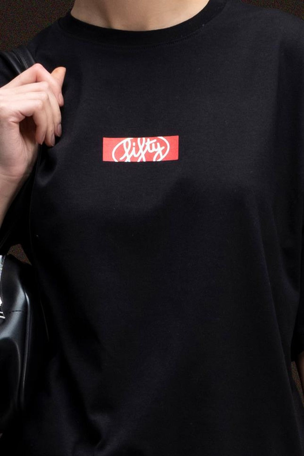 Kadın Siyah Oversize Sırt Baskılı T-Shirt