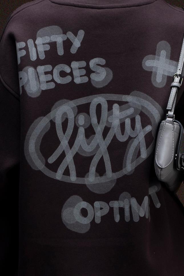 Fifty Pieces-Kahverengi Oversize Sırt Baskılı Sweatshirt-Sweatshirts & Hoodies-4-roqelvaxirum.shop