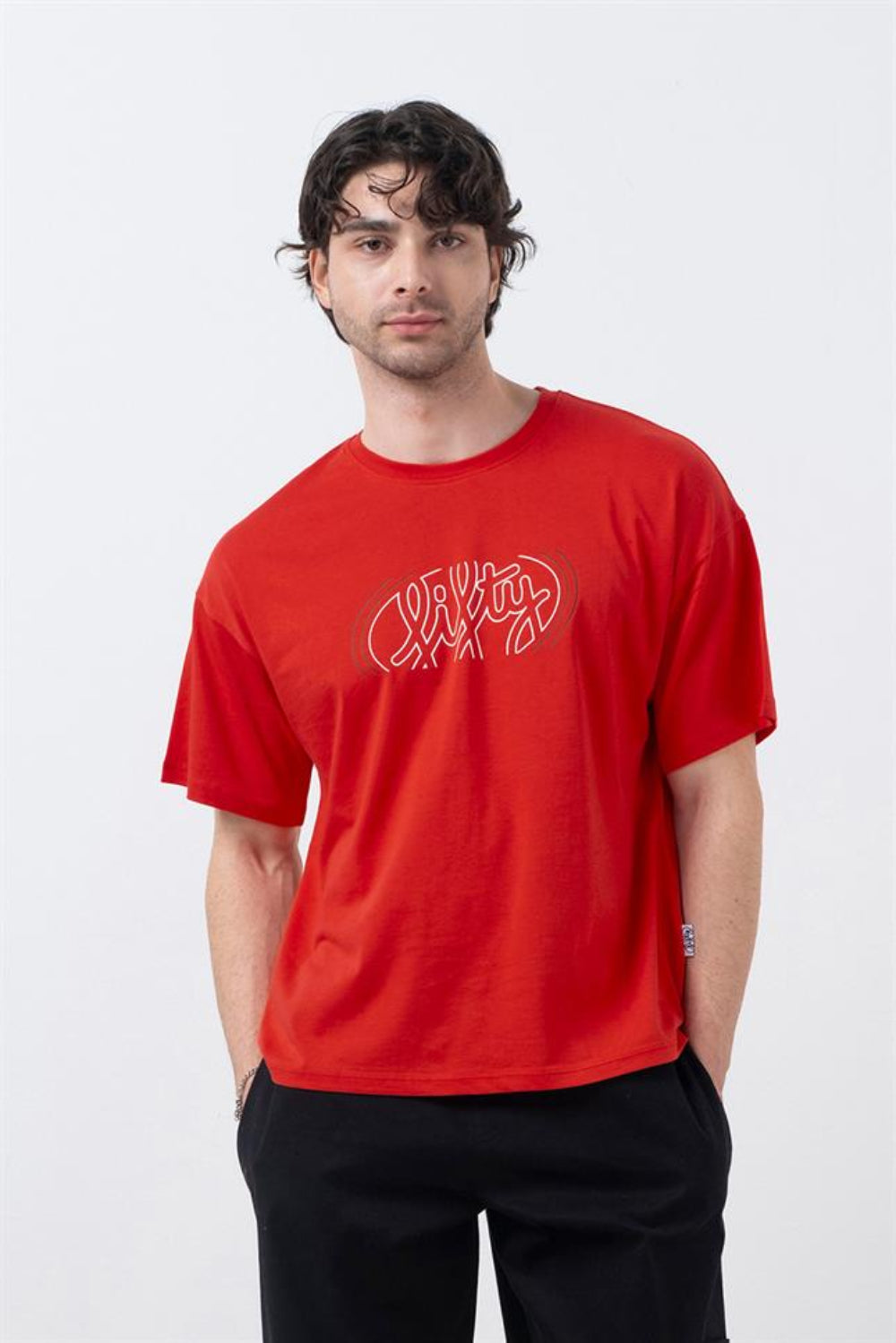 Fifty Pieces-Kırmızı Düşük Omuzlu Sırt Baskılı T-Shirt-T-Shirts-1-roqelvaxirum.shop