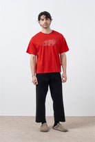 Fifty Pieces-Kırmızı Düşük Omuzlu Sırt Baskılı T-Shirt-T-Shirts-5-roqelvaxirum.shop