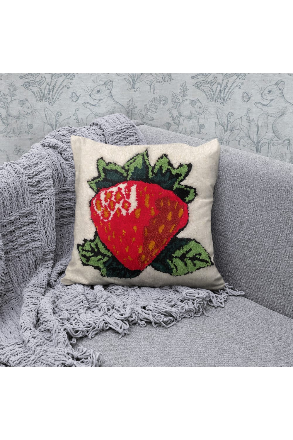 Fille á Fille Design Studio-Çilek Kırlent-Kırlent-2-roqelvaxirum.shop