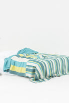 FineGrid-HUES NR.4 Yatak Örtüsü-Yatak Örtüsü-1-roqelvaxirum.shop
