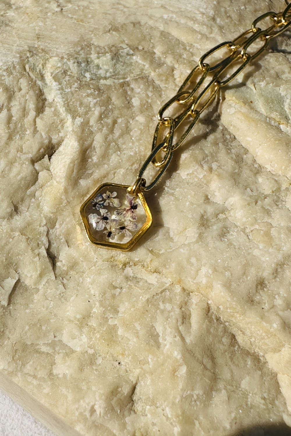 Fiorel Design-Golden Garden Lil Hexagon - Lilac-Kolye-3-roqelvaxirum.shop