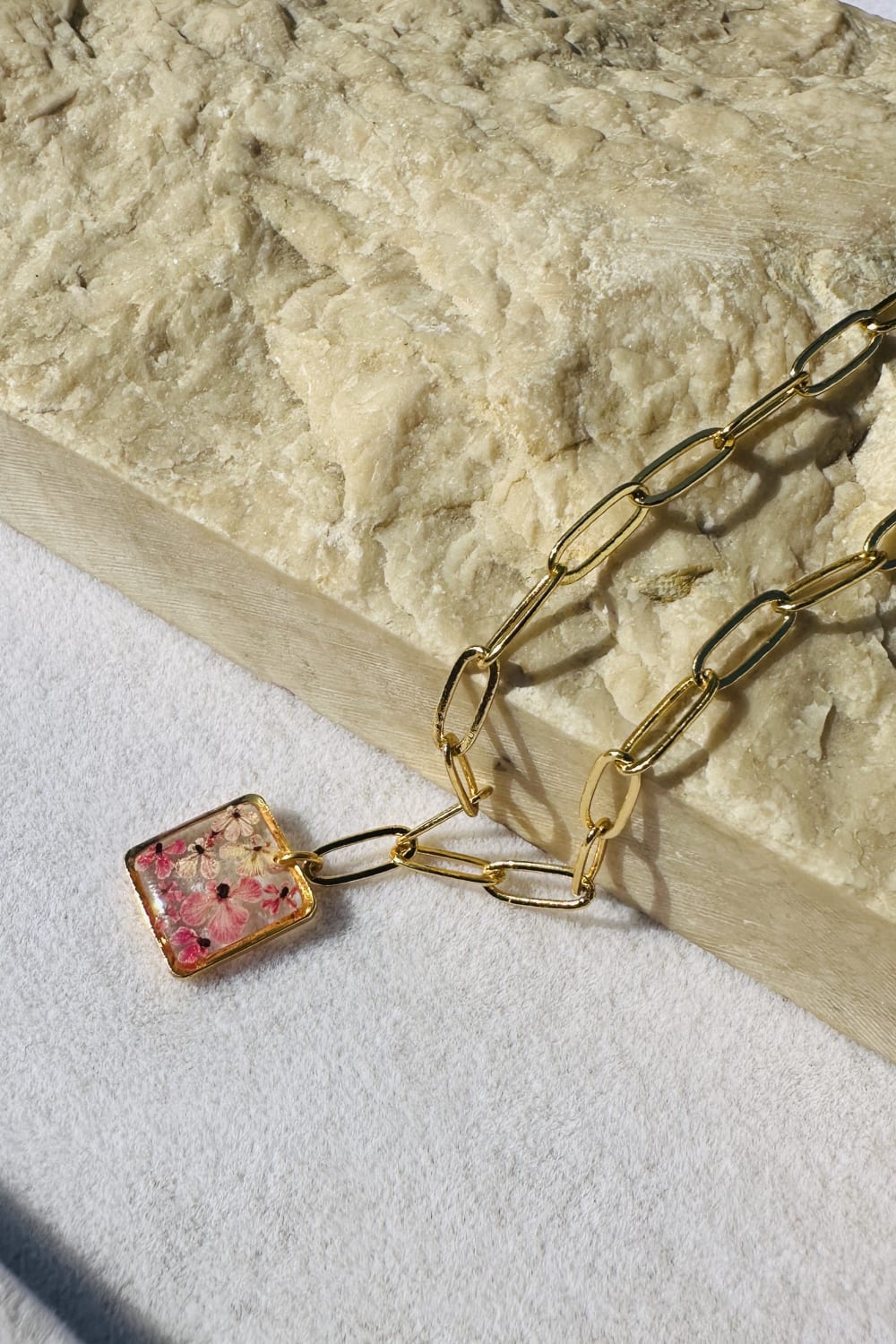 Fiorel Design-Golden Garden Lil Sqaure - Purple-Kolye-1-roqelvaxirum.shop