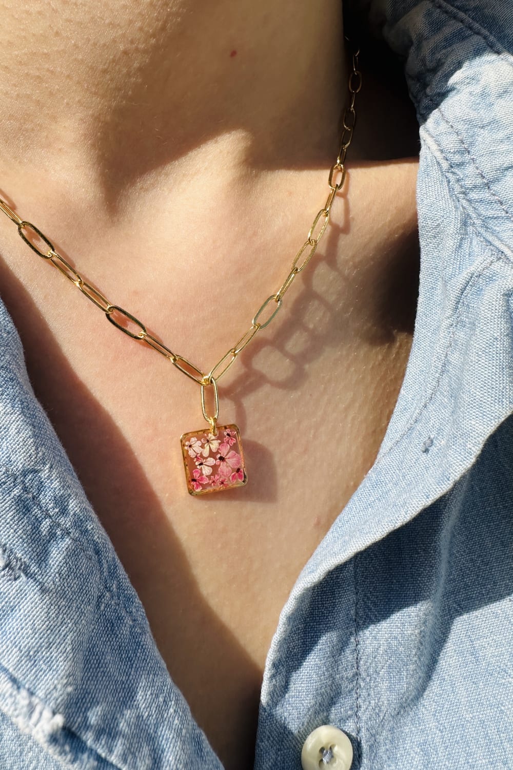 Fiorel Design-Golden Garden Lil Square - Pink-Kolye-2-roqelvaxirum.shop