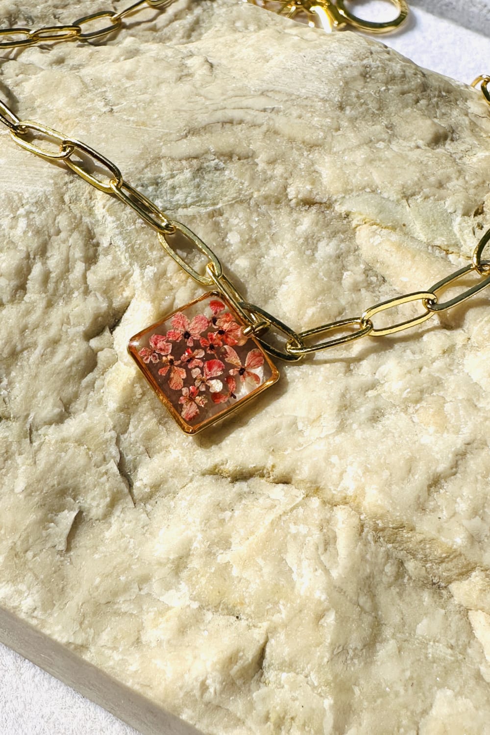 Fiorel Design-Golden Garden Lil Square - Pink-Kolye-3-roqelvaxirum.shop