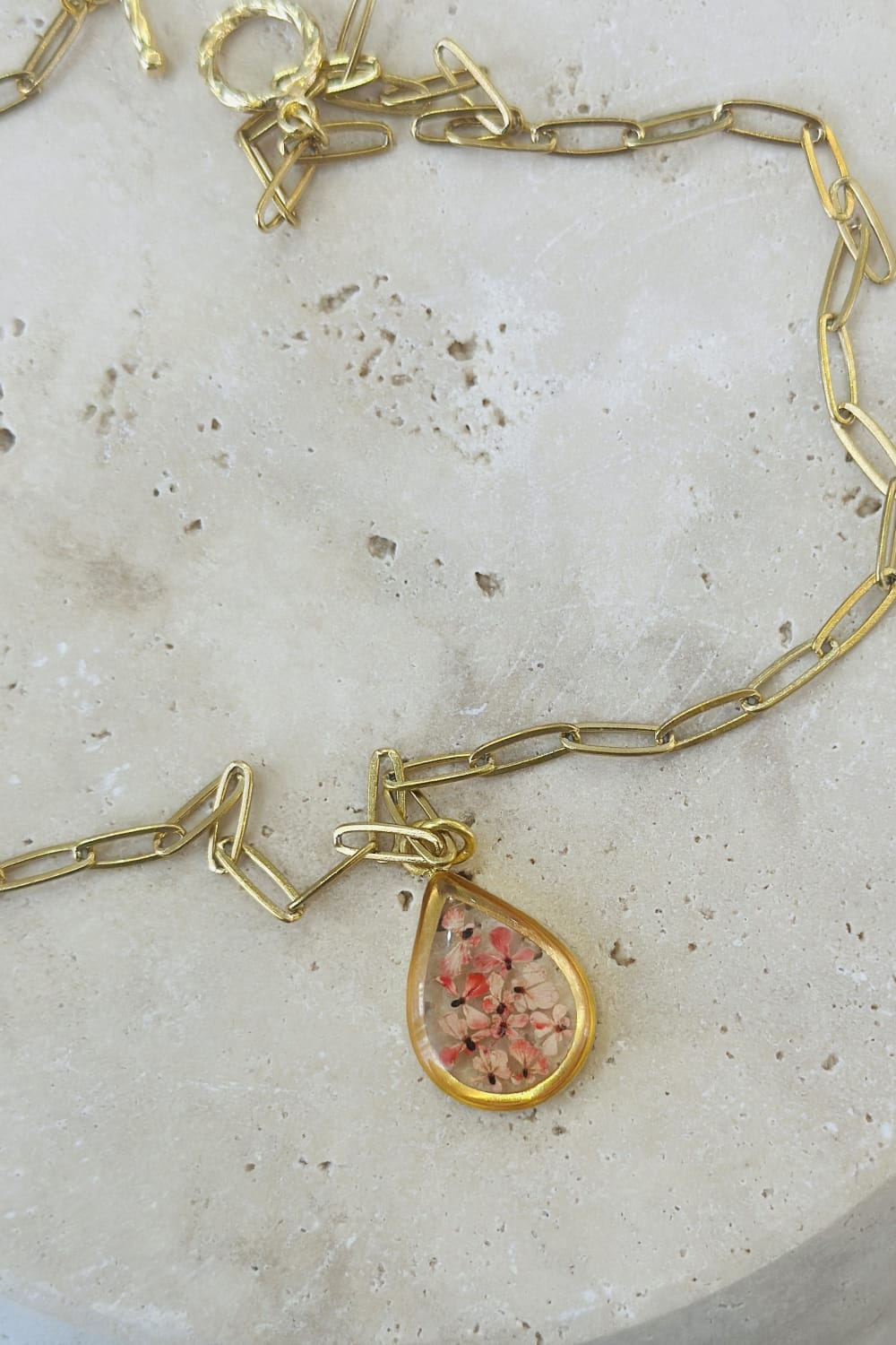 Fiorel Design-Golden Garden Teardrop - Pink-Kolye-1-roqelvaxirum.shop