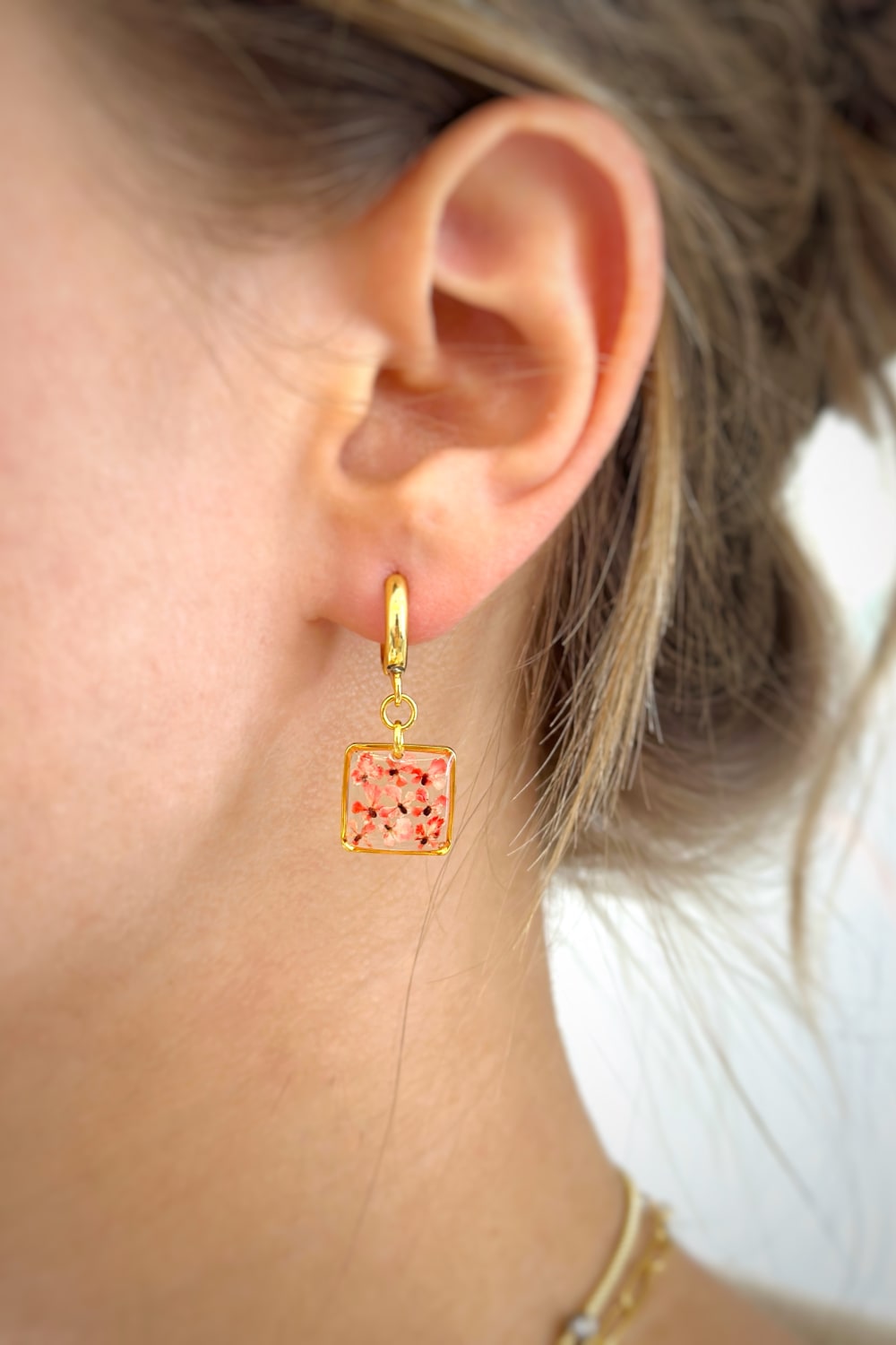 Fiorel Design-Teeny Weeny Drop Square - Pink-Küpe-2-roqelvaxirum.shop