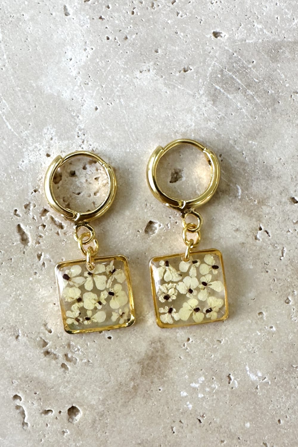 Fiorel Design-Teeny Weeny Drop Square - White-Küpe-1-roqelvaxirum.shop