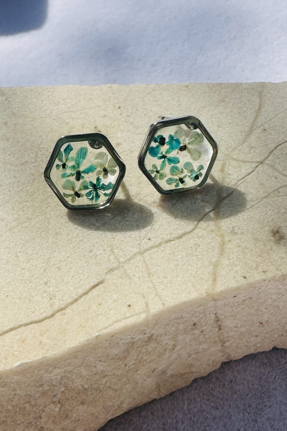 Fiorel Design-Teeny Weeny Hexagon Rhodium - Blue-Küpe-1-roqelvaxirum.shop