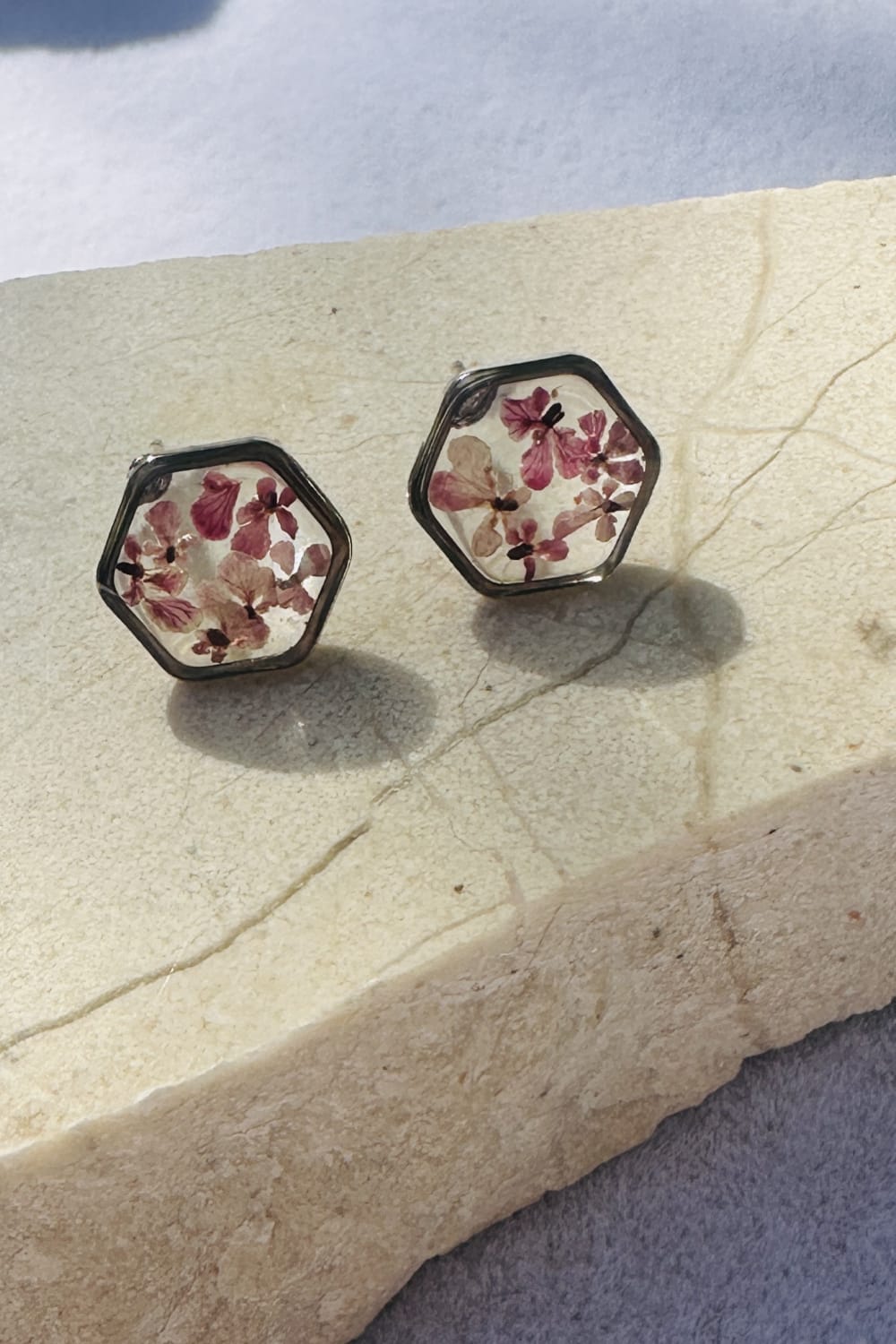 Fiorel Design-Teeny Weeny Hexagon Rhodium - Purple-Küpe-1-roqelvaxirum.shop
