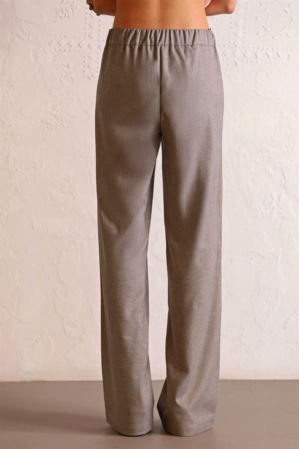 GMG Firenze-Beli Lastikli Ve Pileli Çizgili Kadın Pantolon-PANTOLON-3-roqelvaxirum.shop